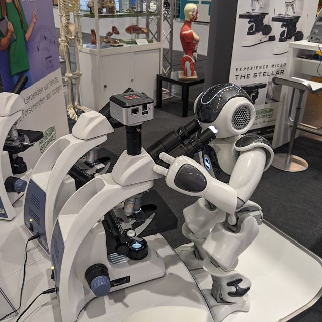 NAO with microscope