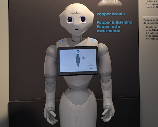 Pepper at museum reception